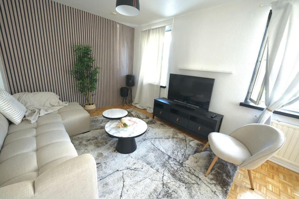 Cosy,Stylish & Big Apartment In The Heart Of City Rovaniemi Exterior foto